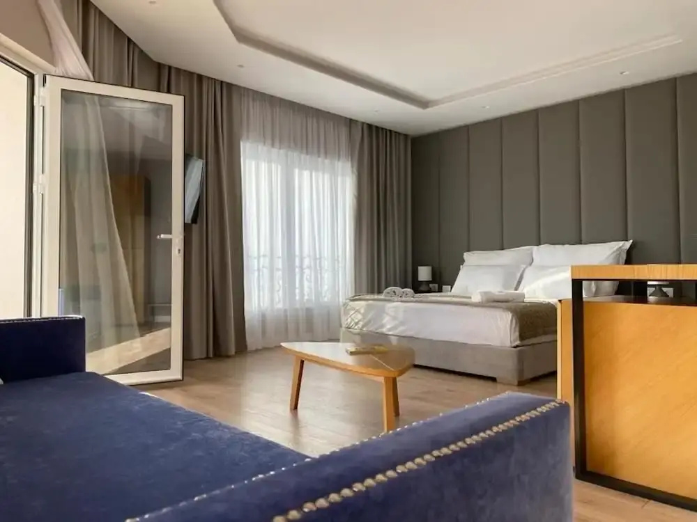 Deluxe Quadruple room with sea view