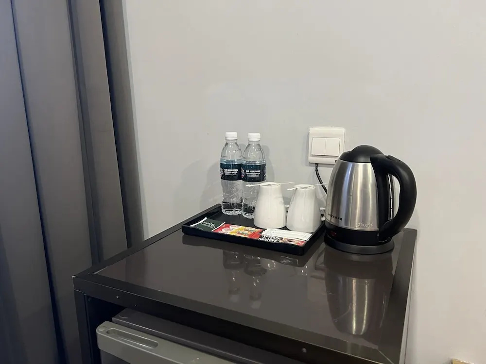 Food & Beverage