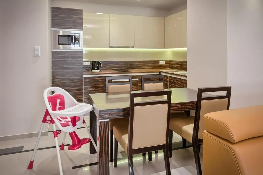 Deluxe Family Apartment