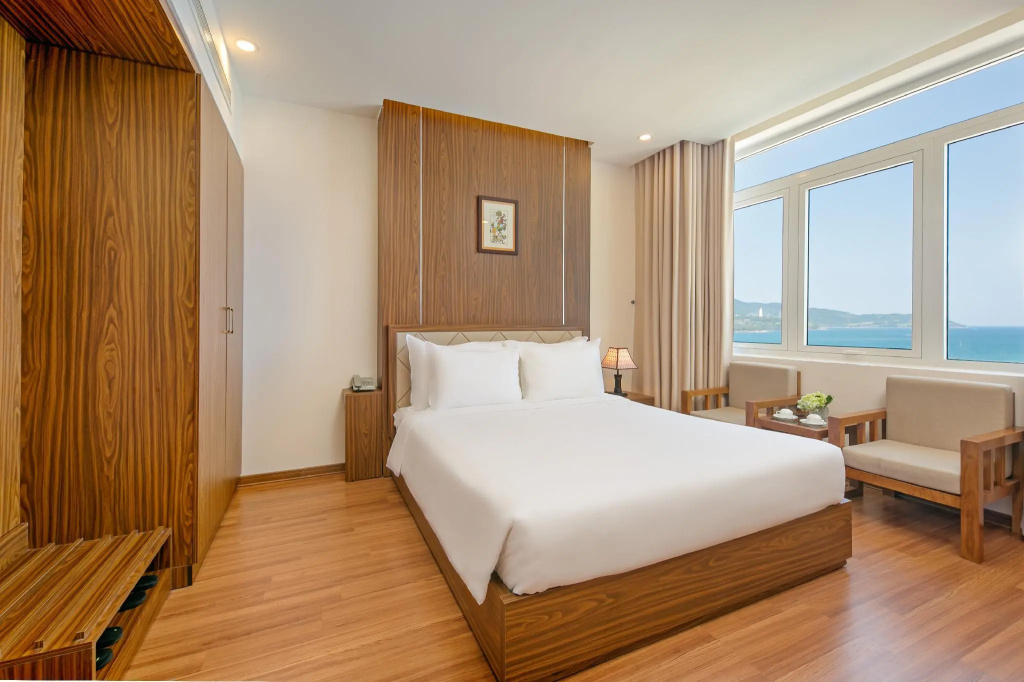 Executive Double room with sea view (full double bed)