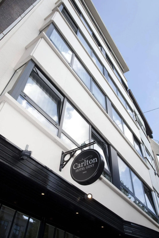 Carlton Hotel picture
