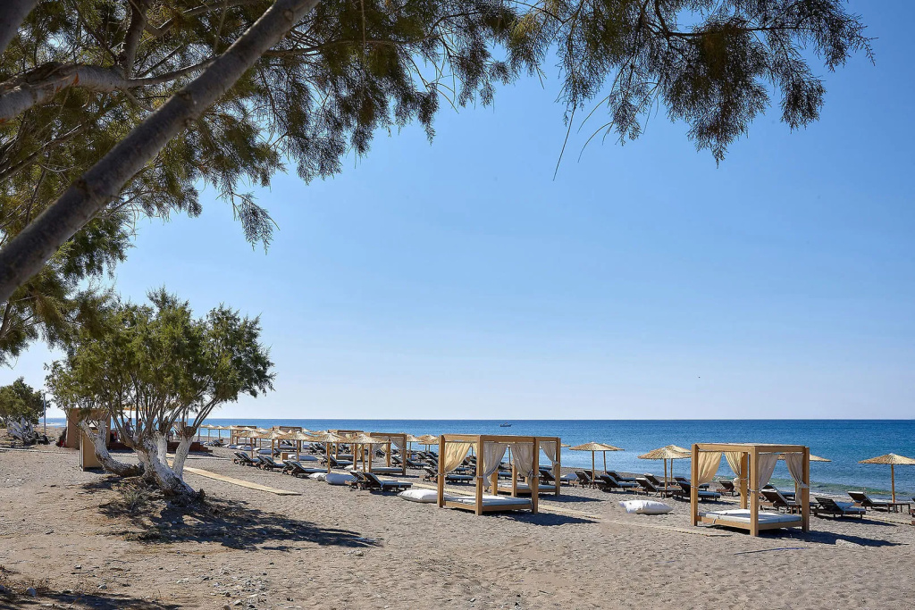 Beach & Waterfront