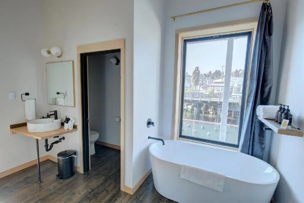 1 Bedroom Suite