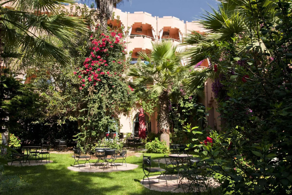 Hotel photo 12