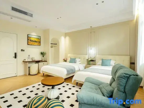 Deluxe Double room (twin beds)