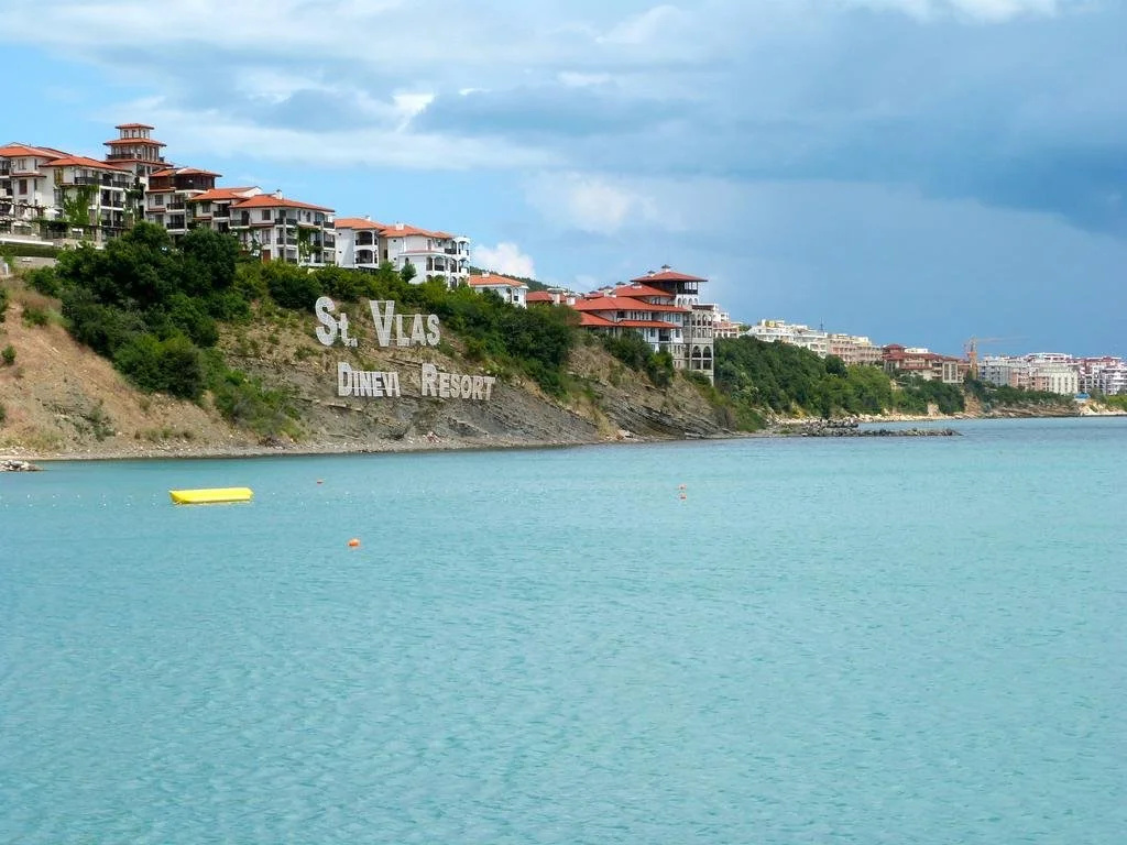 Beach & Waterfront