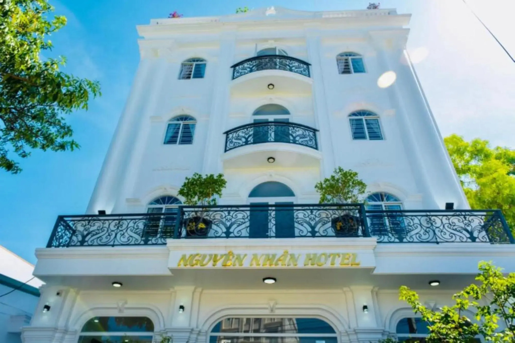 Nguyên Nhân Hotel