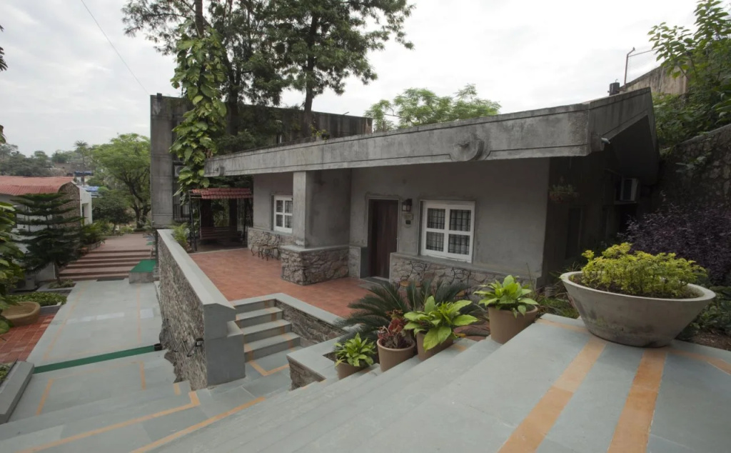 Exterior