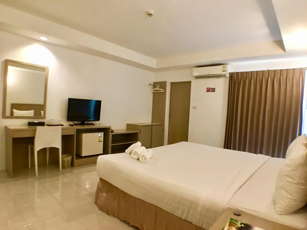 Standard Double room (full double bed)
