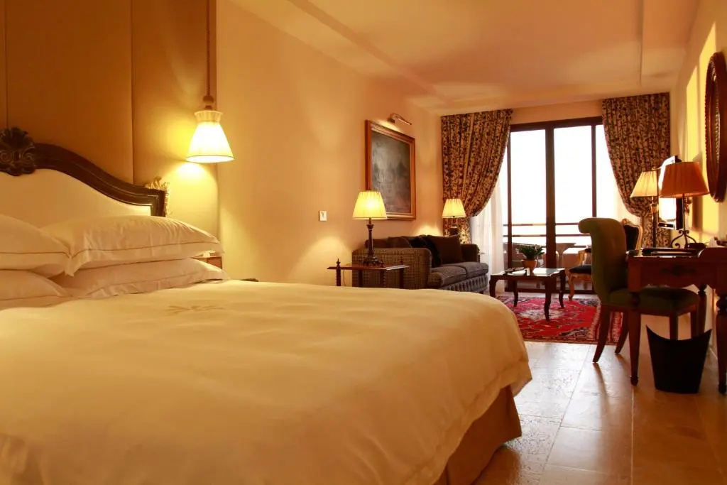 Executive room