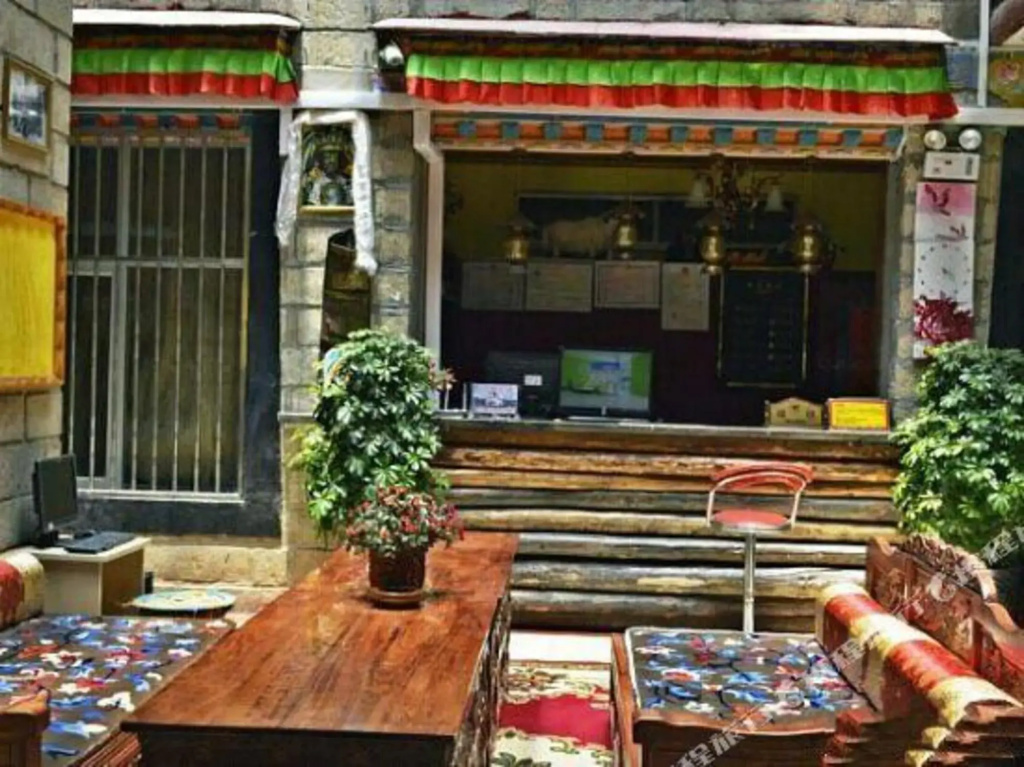 Gesang Huaxiang Hotel