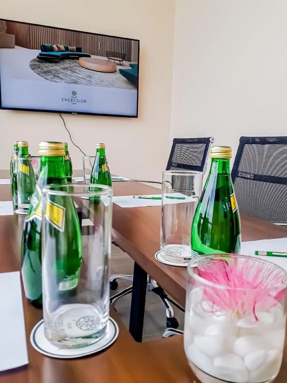 Food & Beverage