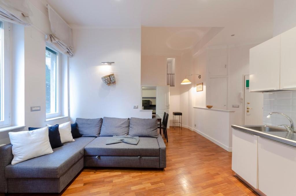 ALTIDO Open Plan Apt for 4 in Genova Historic Albaro