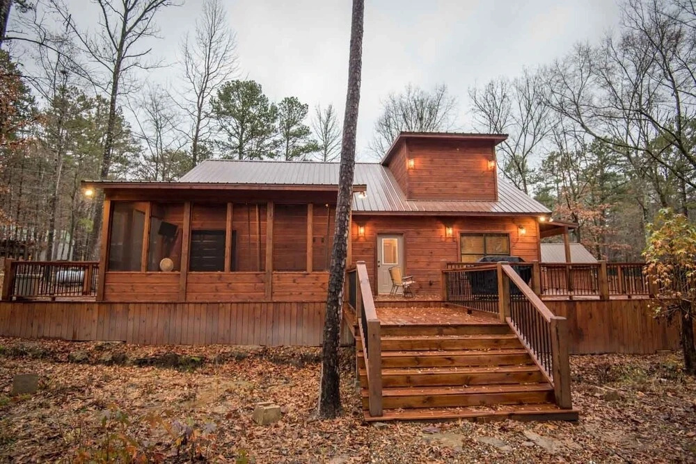 All Decked Out Cabin in the Woods With Fireplace, Bbq, and Swing Bed by Redawning