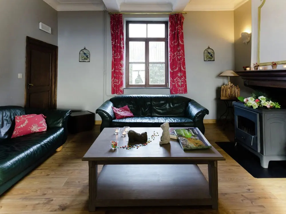 Charming Holiday Home for Families With Fireplace Located Near Dinant - фото 6