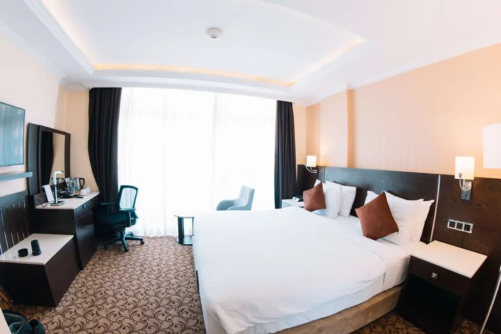 Standard room with city view