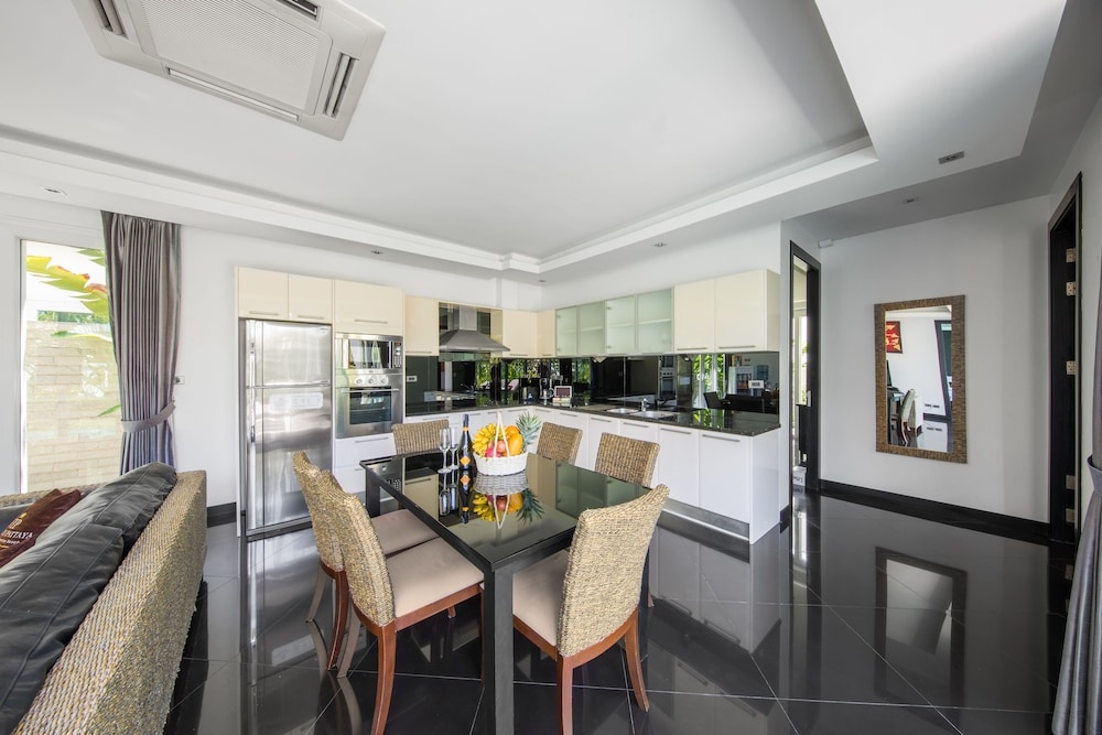 Villas In Pattaya — 5