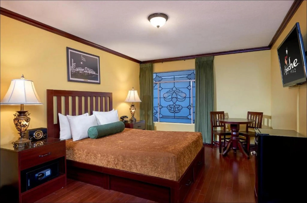 Premium Double room (full double bed)