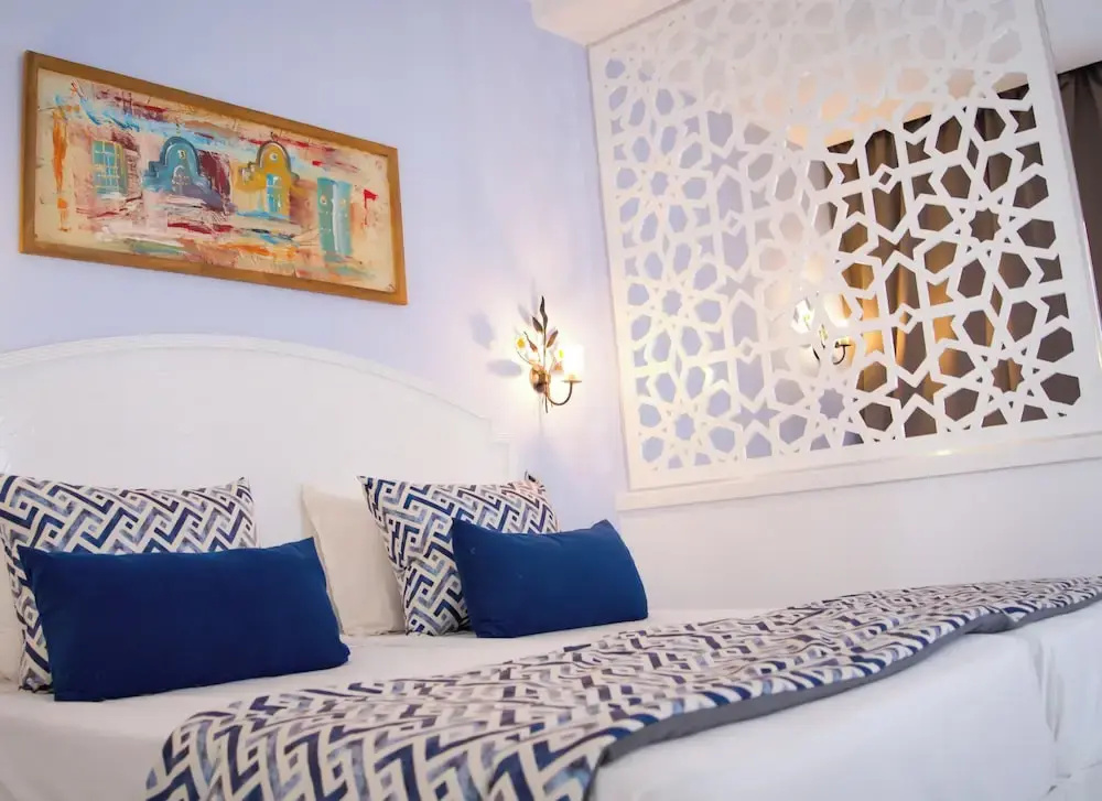Standard Triple room with balcony