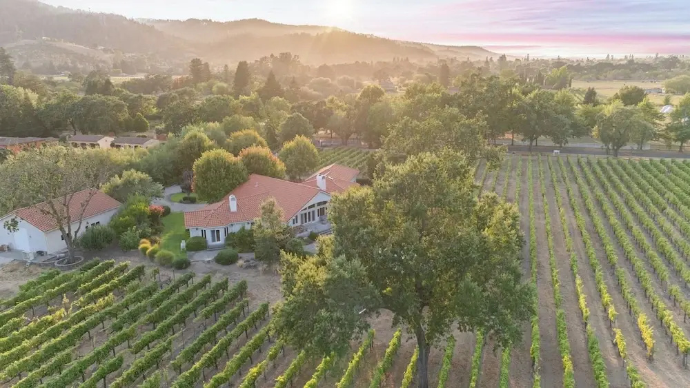 Vineyard Estate w/ Pool, Spa & Bocce Ball + Mins to Wineries & Park Lawndale Manor by Avantstay