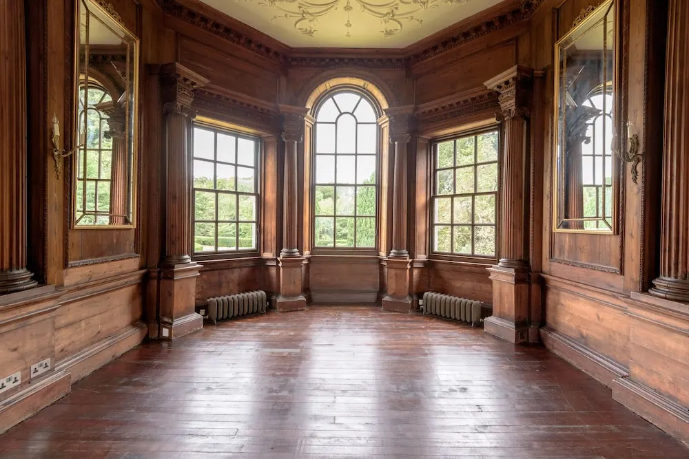 JOIVY Gilmerton House - Historic Scottish Mansion