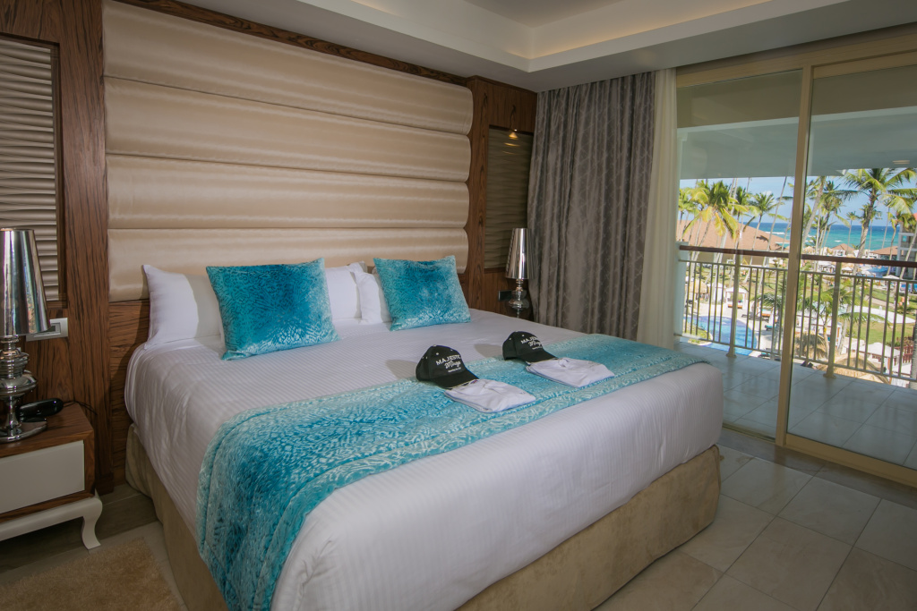 Club Mirage Suite with Outdoor Jacuzzi 18+ with ocean view