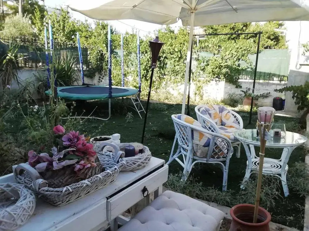 Hannah's house 10 min from Athens airport