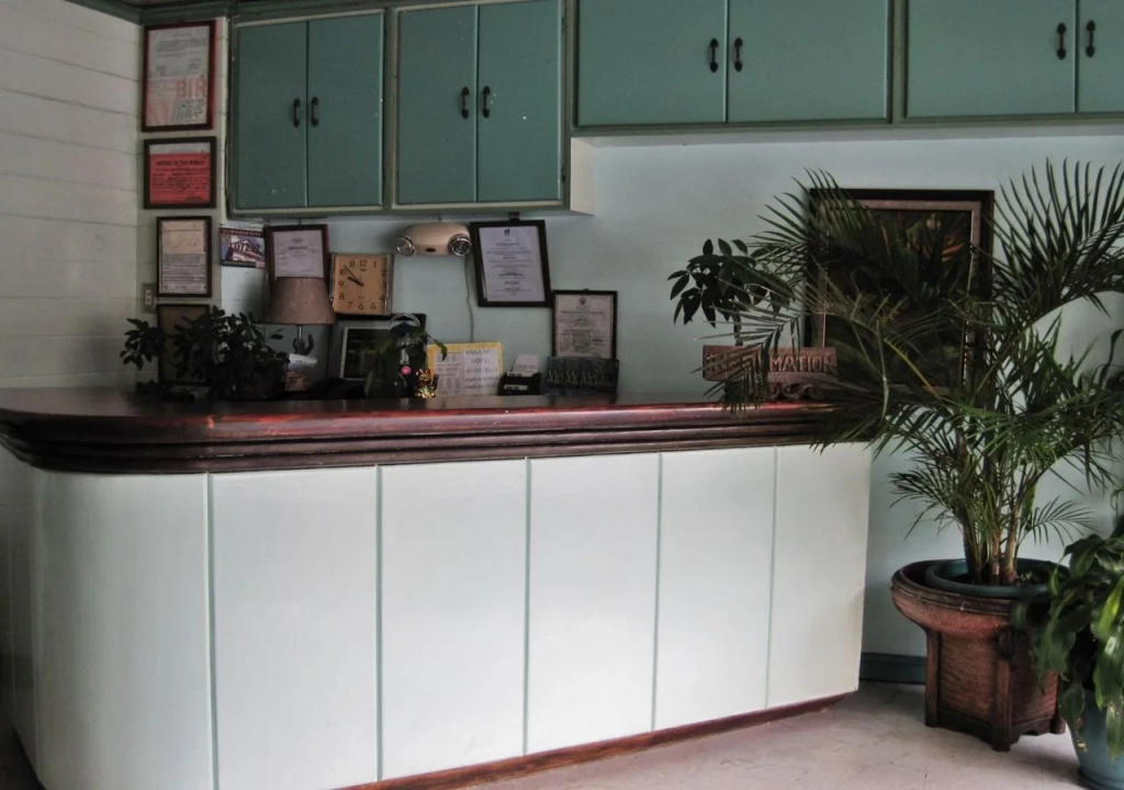 Lobby & Reception