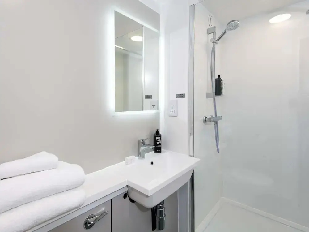 ibis Plymouth - Chambres