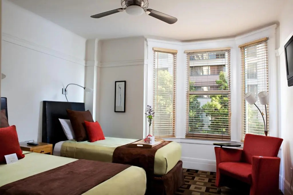 Deluxe Double room (twin beds)