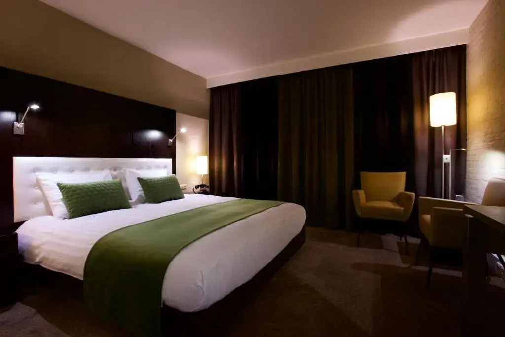 Standard Double room (full double bed)
