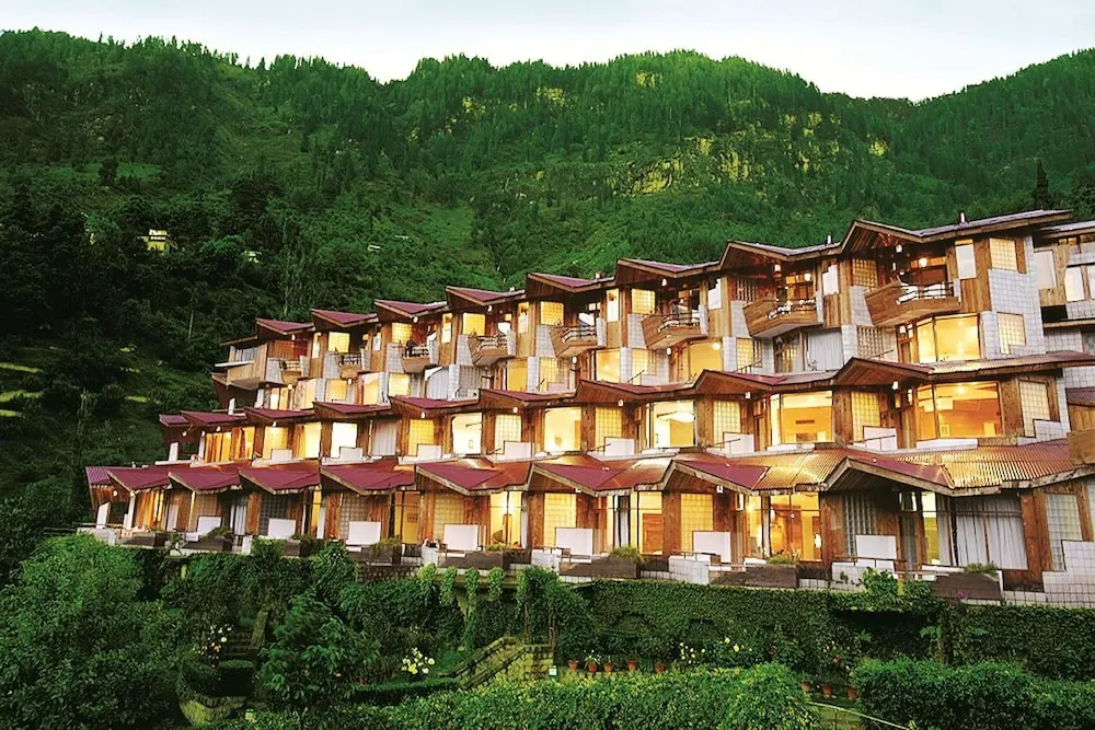 Manu Allaya Spa Resort