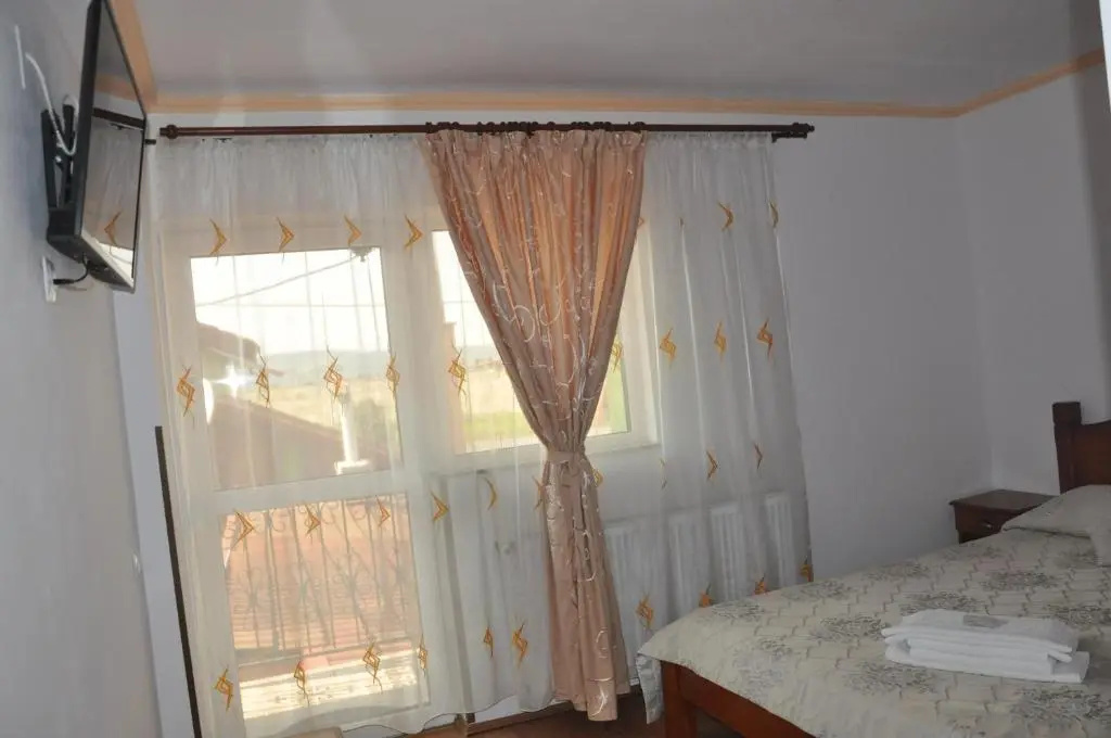 Standard Double room with balcony (full double bed)
