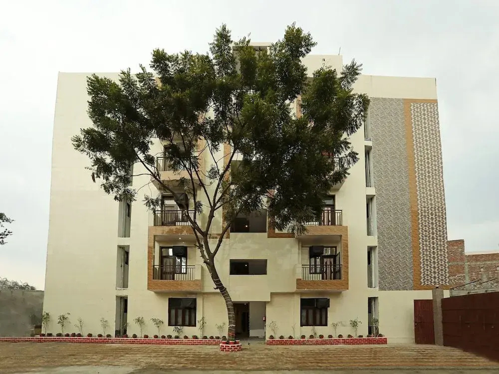 OYO 22663 Qlark Rooms & Lawn