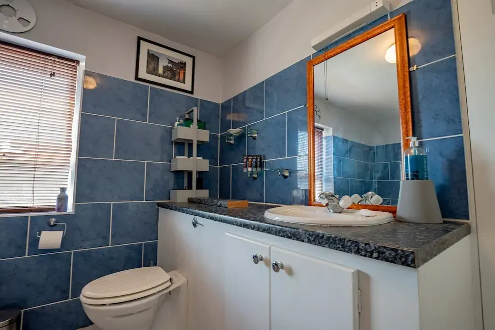 Host Stay Wellington Apartment - фото 17