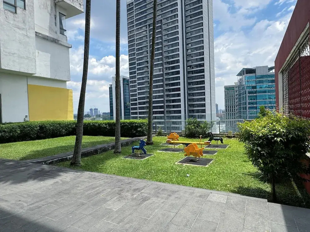 Neo Mutiara Damansara Studio 2PAX 1CP