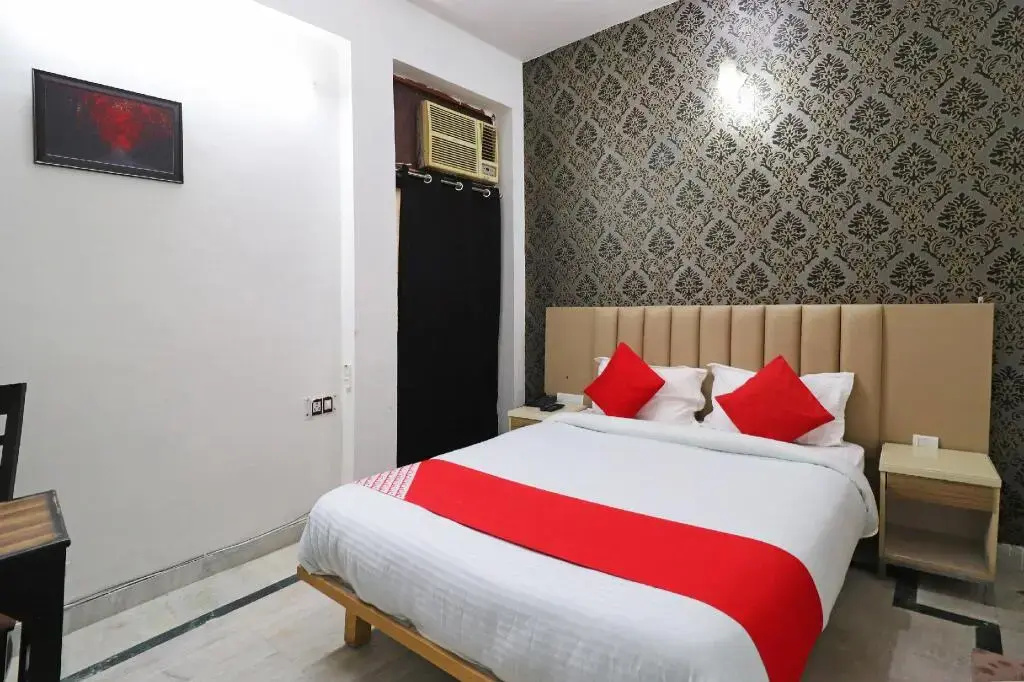Tulip Lodge by OYO Rooms