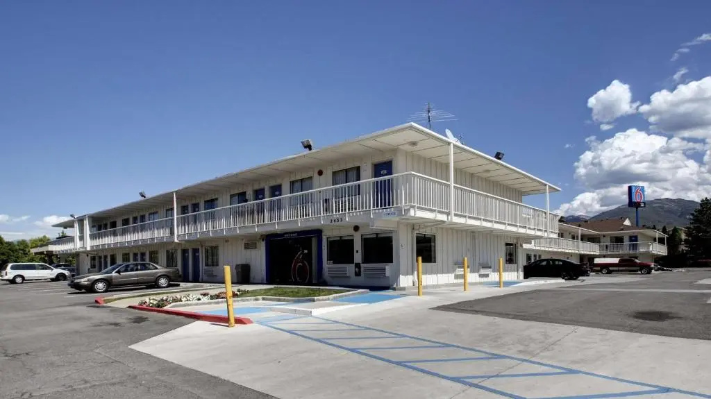 Super 8 by Wyndham Woods Cross/Salt Lake City North