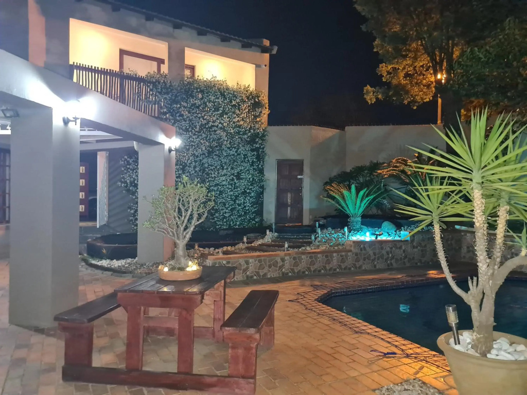 Halfway Gardens Home