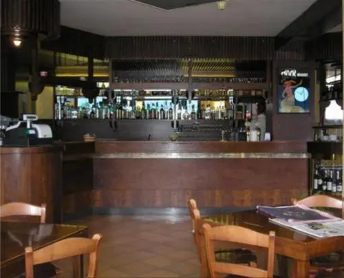 Food & Beverage