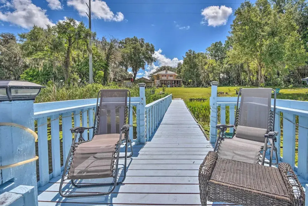 Historic Crescent City Studio - Lakefront w/ Dock!