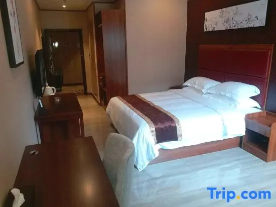 Business Double room (full double bed)