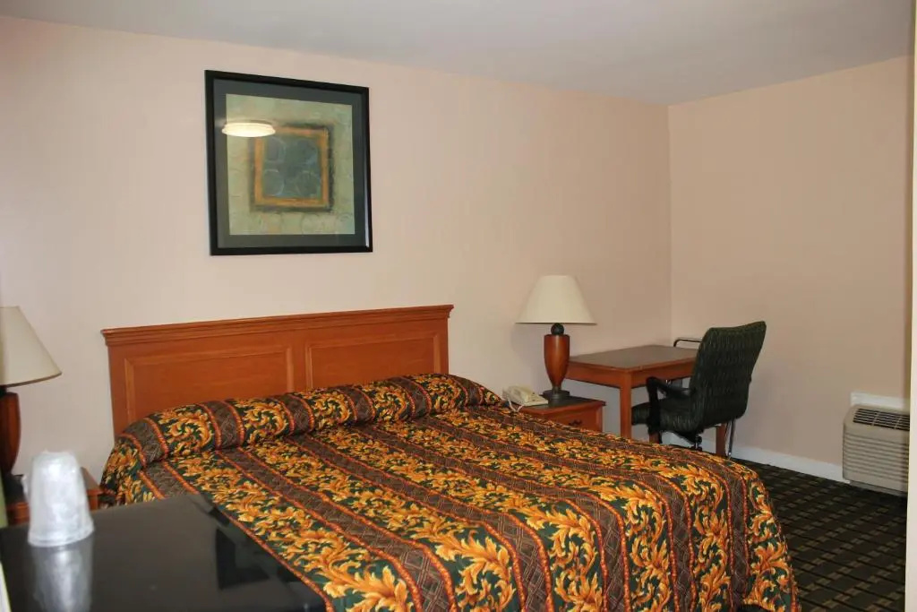 Standard Double room (full double bed)