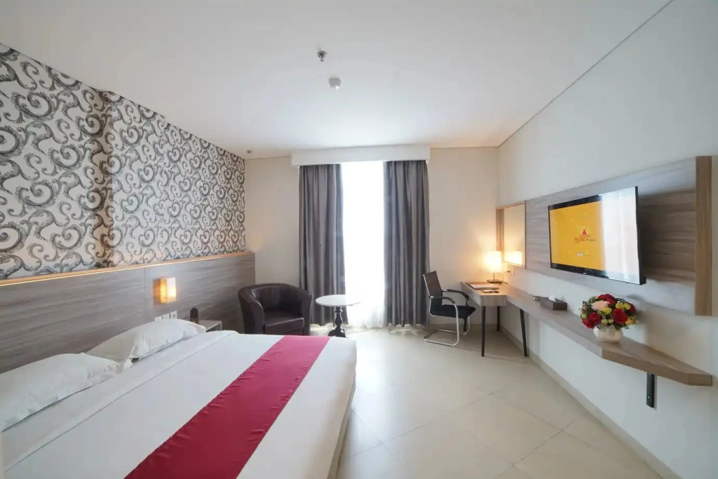 Executive Double room (full double bed)