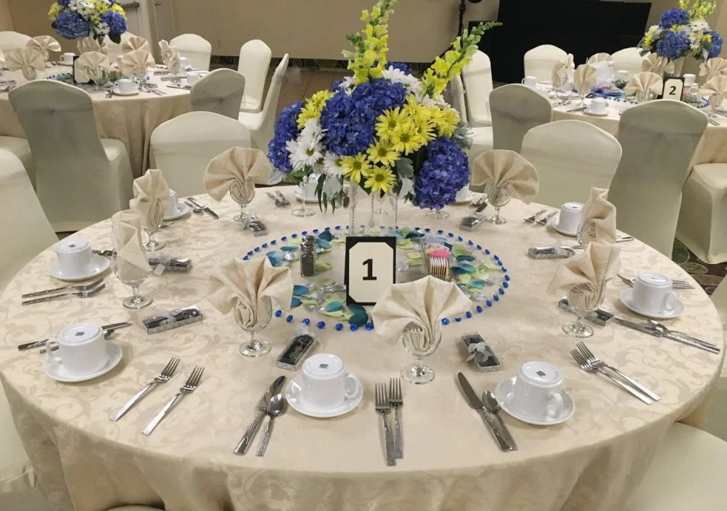 Holiday Inn Westbury - Long Island by IHG - Général