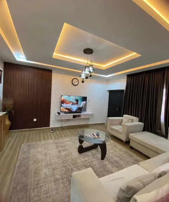 Fina Shortlet Apartment - фото 13