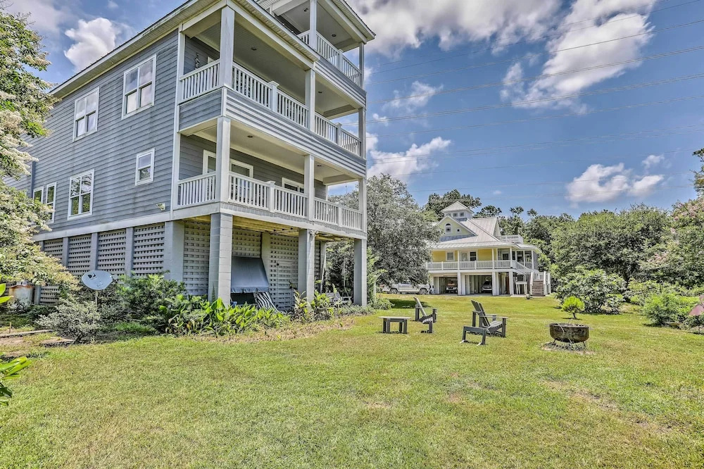 Family Beach Home; Walk to N Litchfield Beach