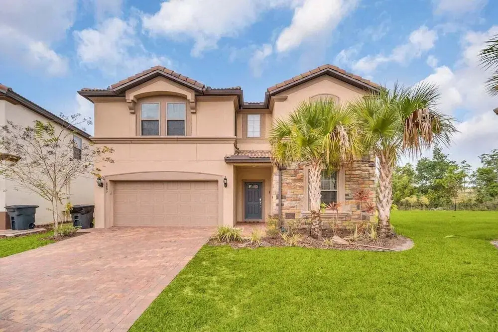 8805bc · Amazing Luxury 9Br Villa With Lake Viewpoolspa