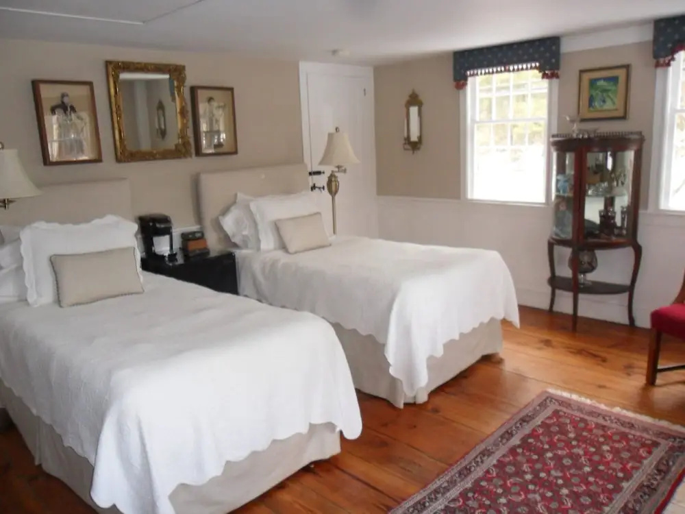 1 Bedroom Standard Double room (twin beds)