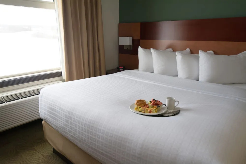 Double Junior Suite (full double bed)